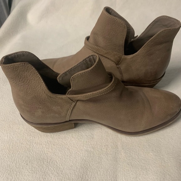 Sam Edelman Palmer G5986L8 Distressed Leather Womens Size 6 Putty Ankle Booties - Picture 11 of 11